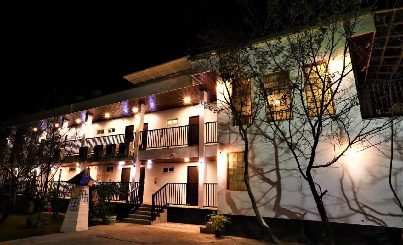 Junyi Landscape Villa เหรินอ้าย ภายนอก รูปภาพ